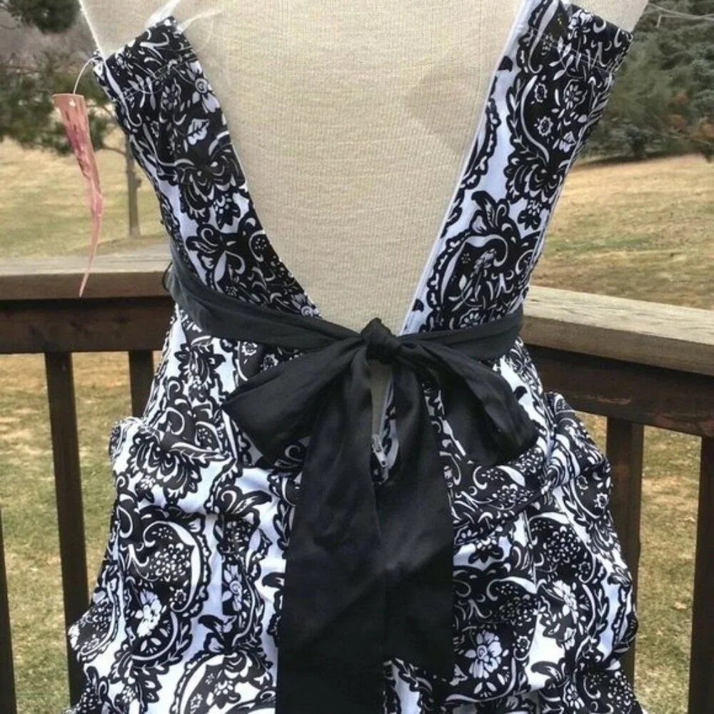 Emerald Sundae Bubble Mini Strapless Formal Dress Black Sexy Siweetheart sz 7 Jr - Picture 4 of 8